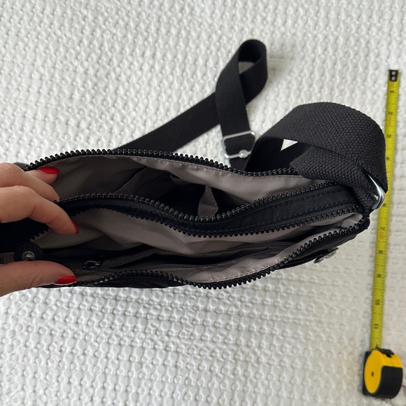 Kipling Black Crossbody Bag - Picture 3 of 3